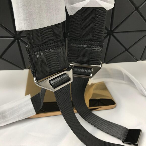 NWT BAO BAO ISSEY MIYAKE FLAT PACK Backpacks Black - Picture 4 of 12